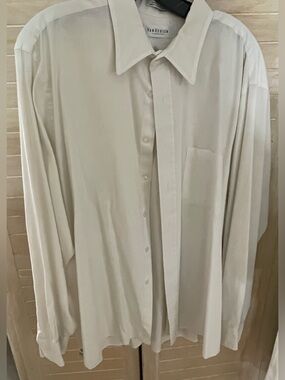 Van Heusen Men's easy care no iron Long-Sleeve Shirt